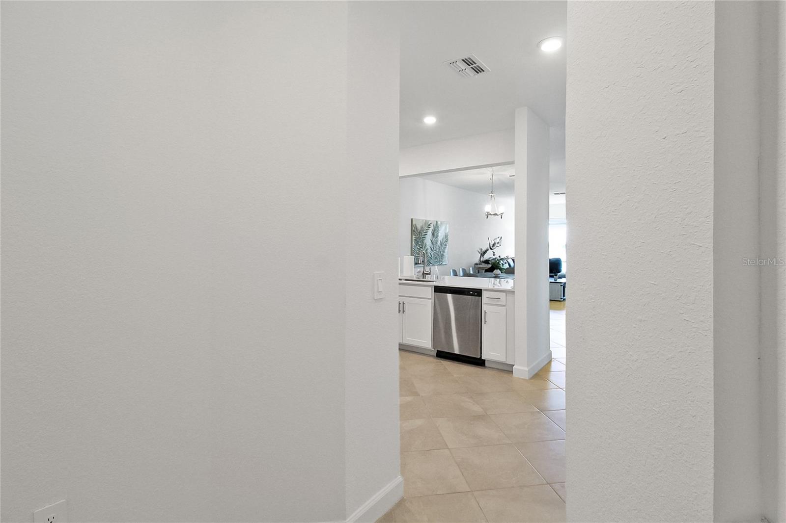 8829 Saint Kitts Cir Property Photo 5