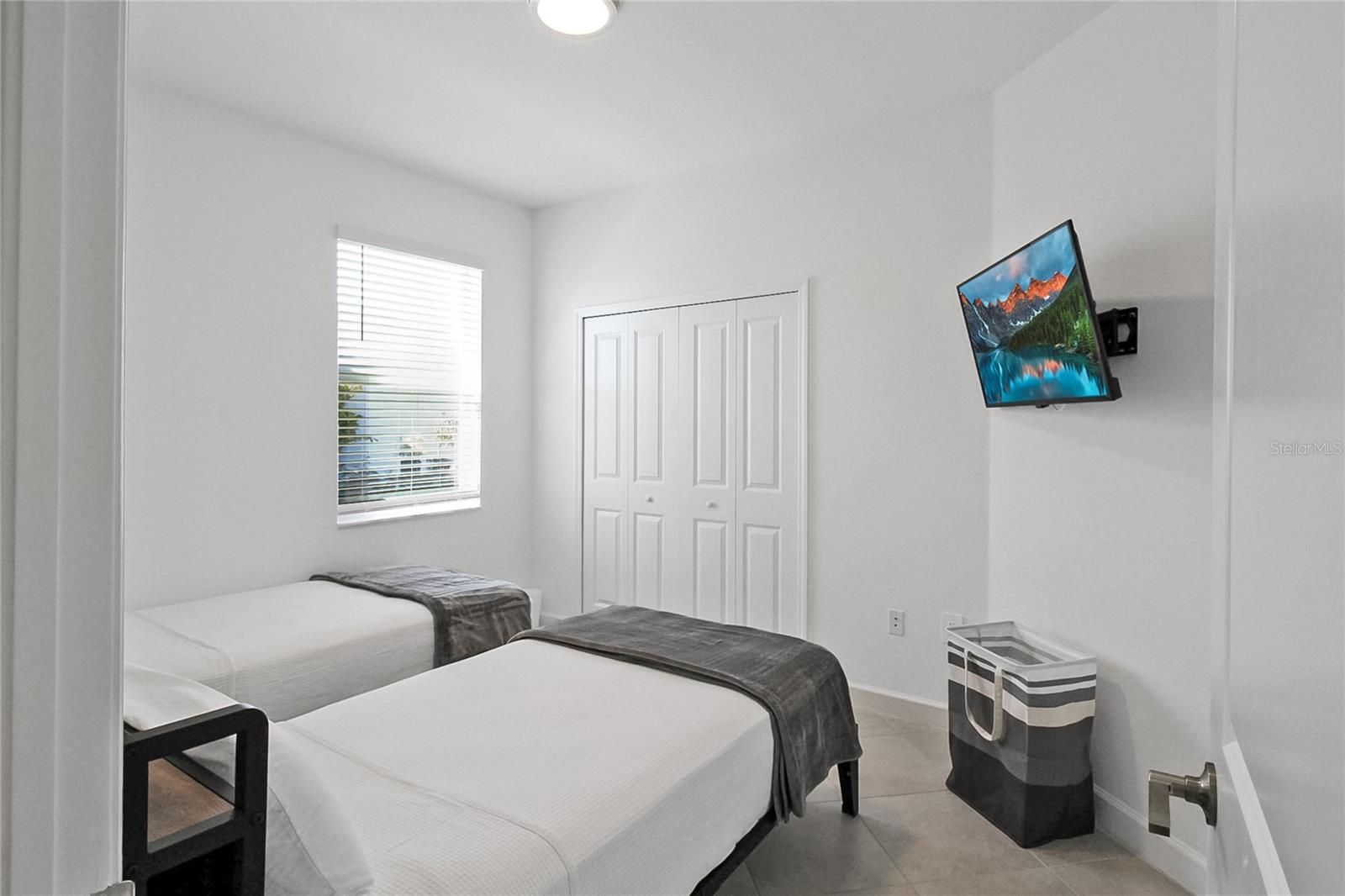 8829 Saint Kitts Cir Property Photo 15