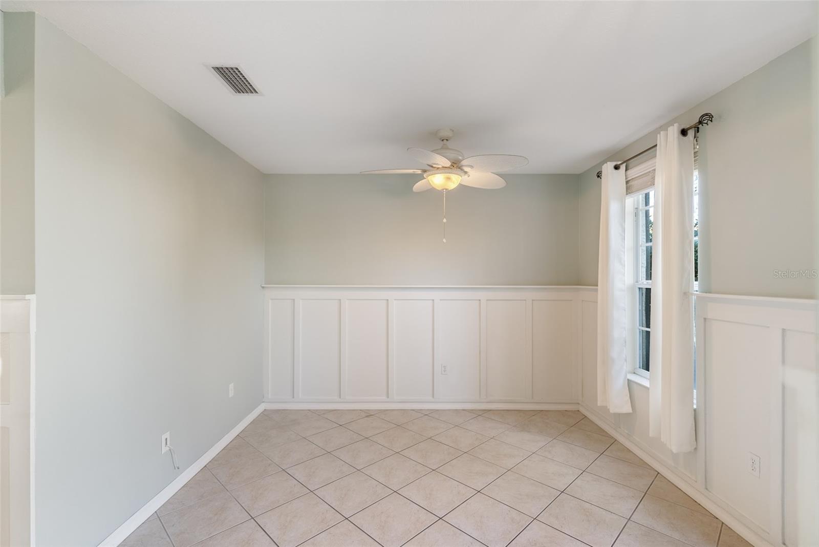 5654 Simonton St Property Photo 14