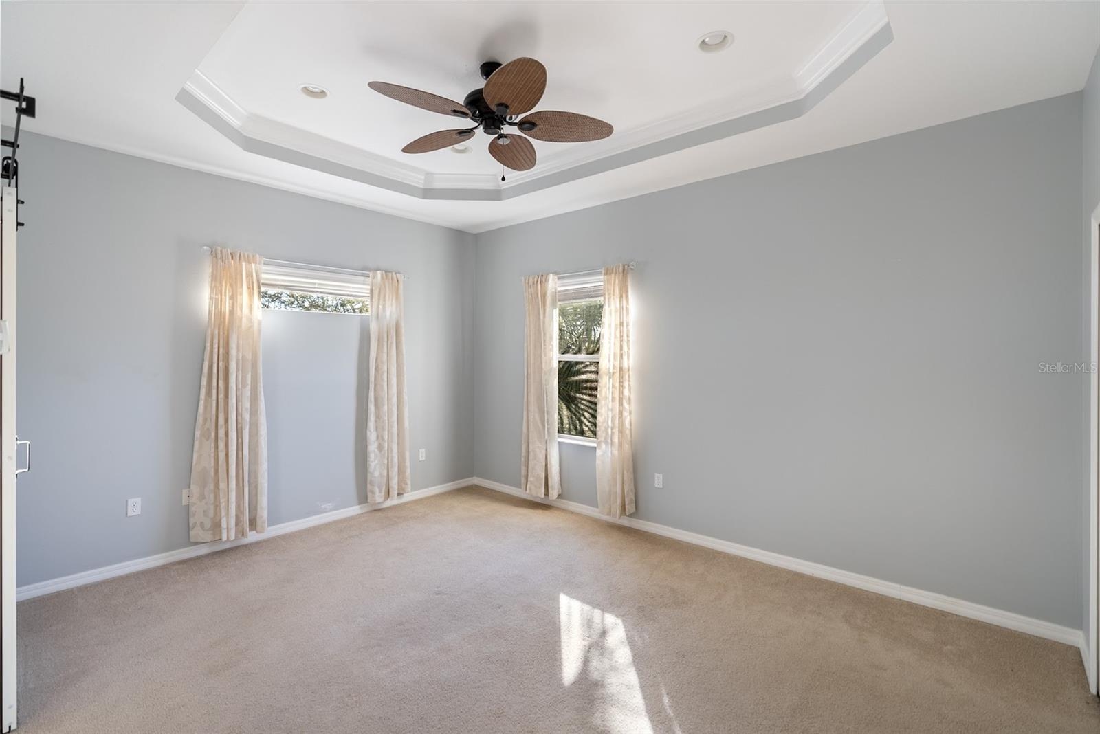 5654 Simonton St Property Photo 21