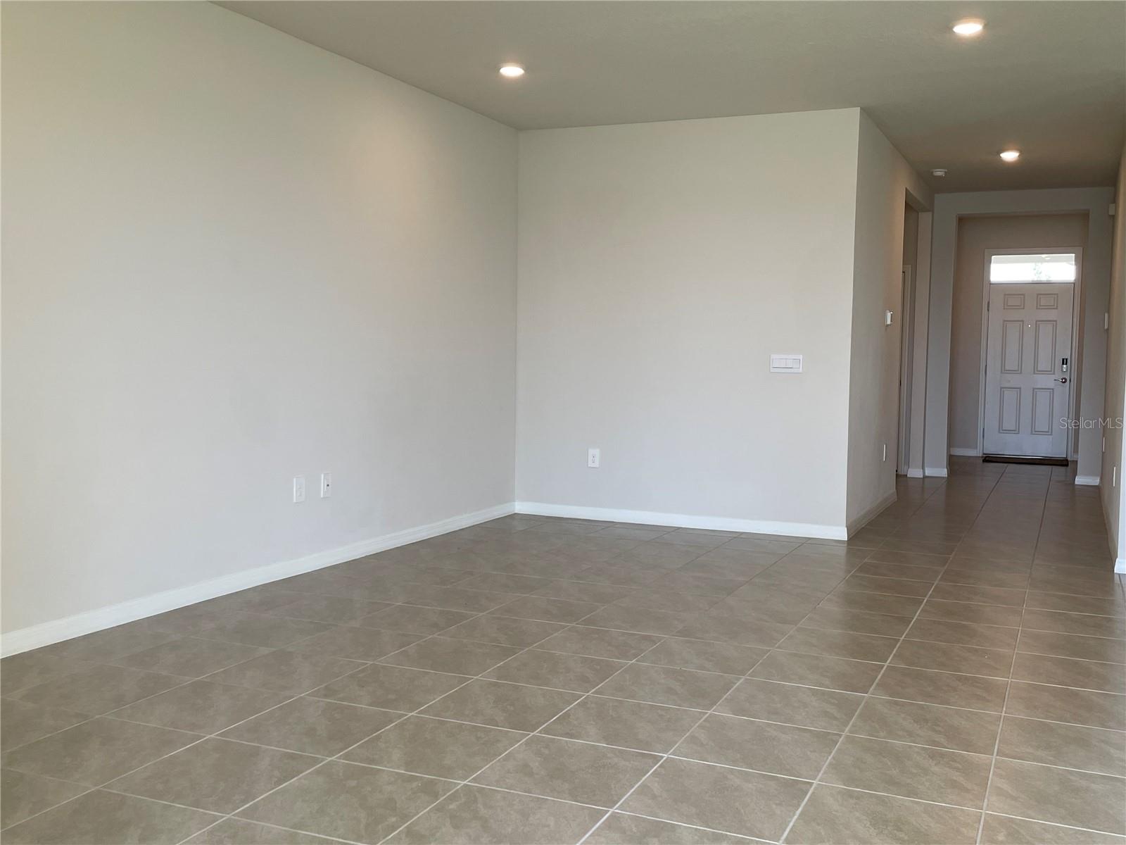 18027 Pastureland Ave Property Photo 9
