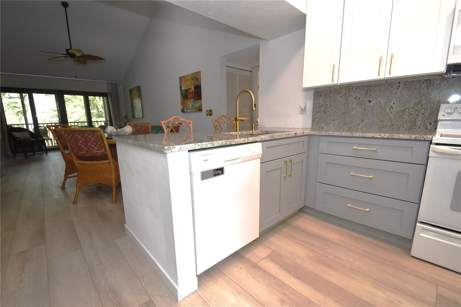 1720 Glenhouse Dr #gl429 Property Photo 6