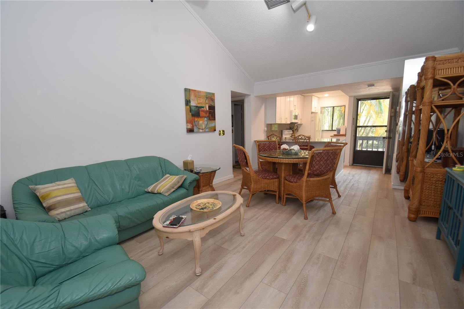 1720 Glenhouse Dr #gl429 Property Photo 9