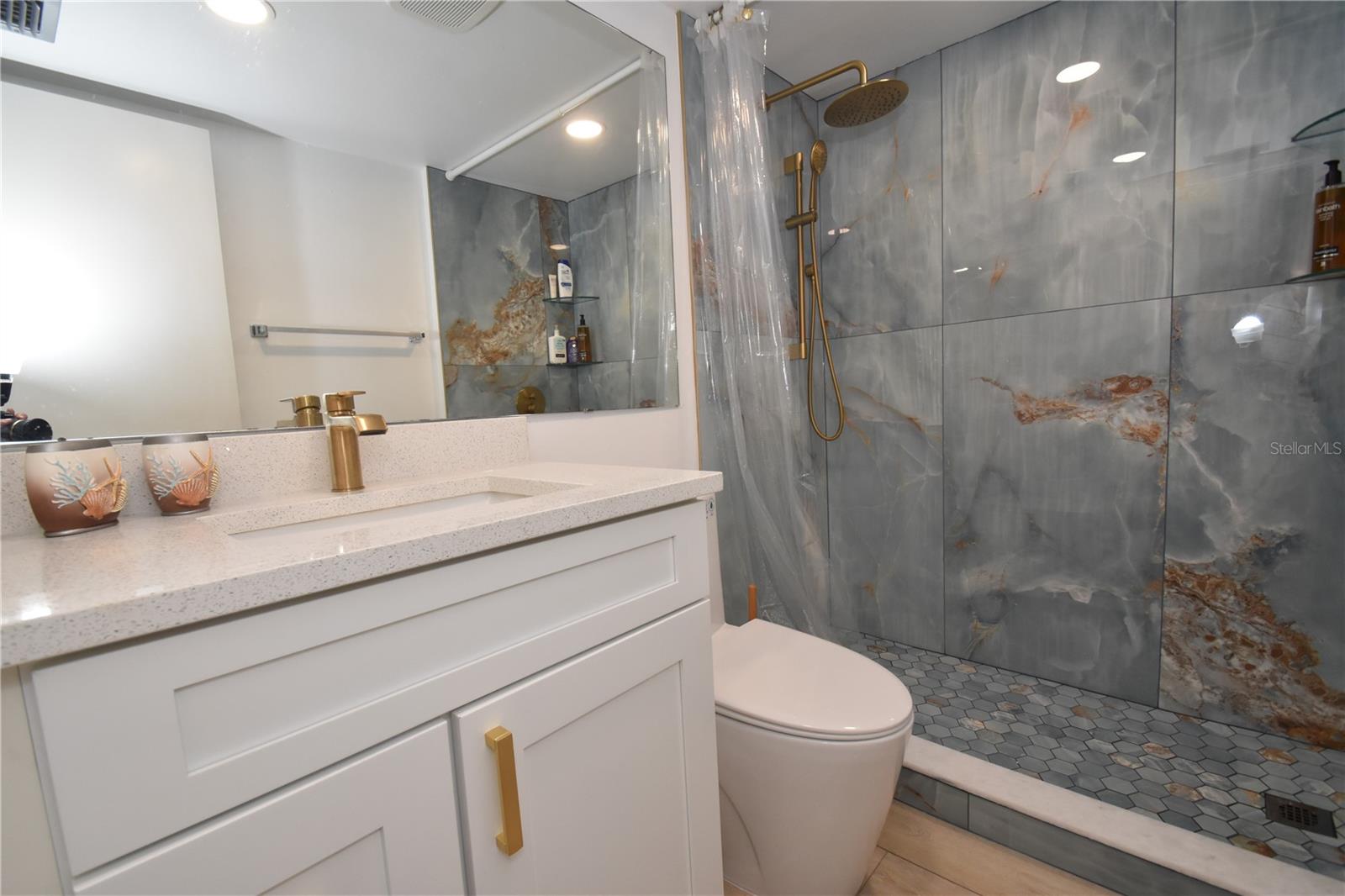1720 Glenhouse Dr #gl429 Property Photo 11