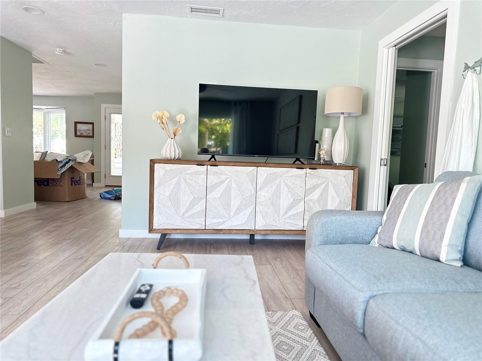 1723 Stanford Ln Property Photo 16