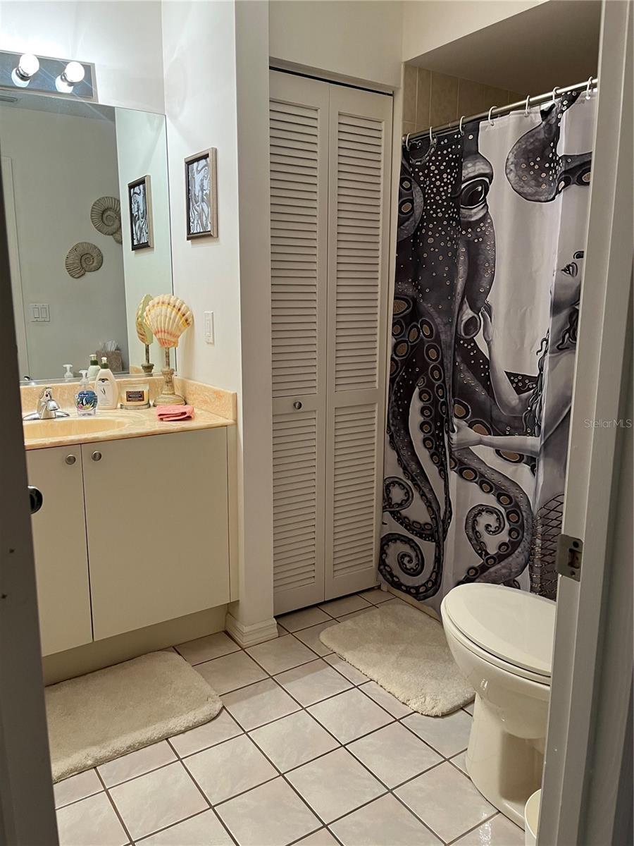 1418 Gleneagles Dr Property Photo 17