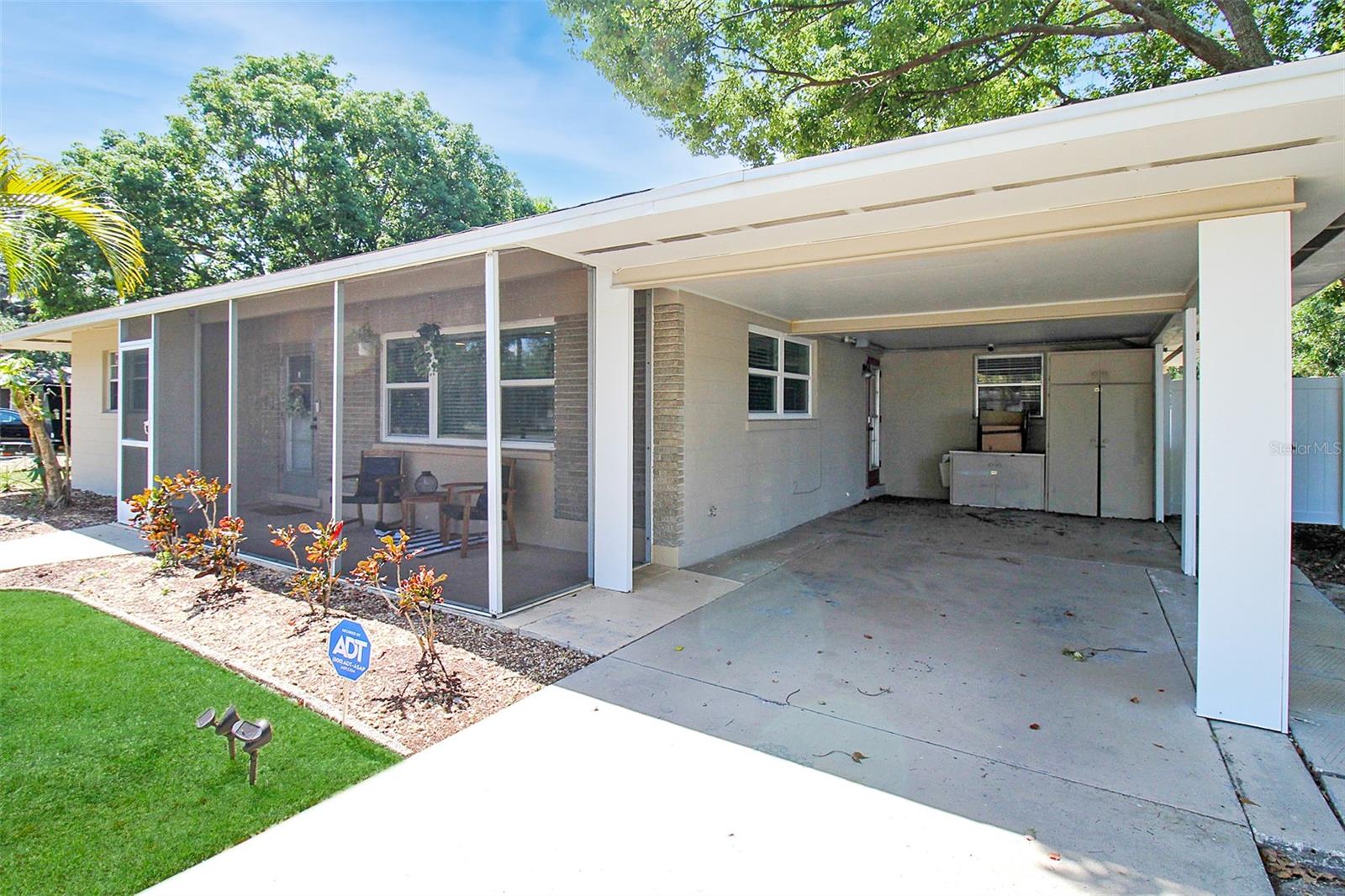 2403 19th Ave W Property Photo 5