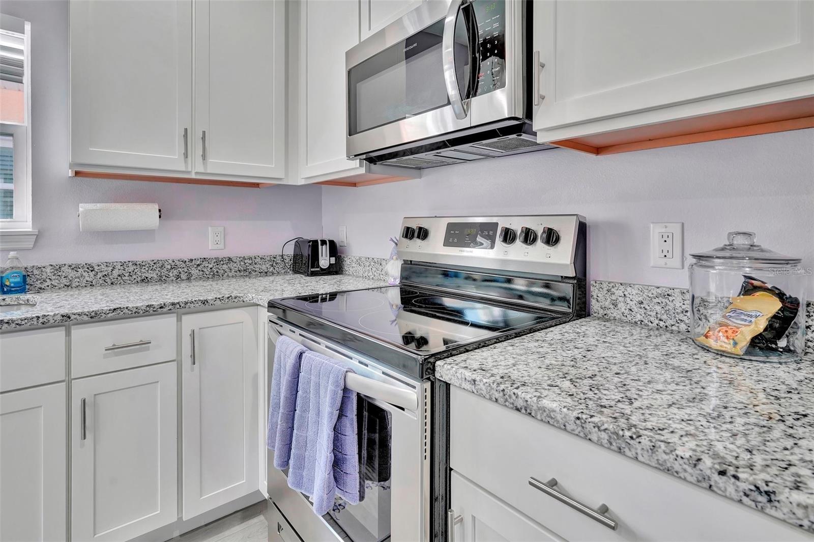 624 Fitzhugh Ave #111 & 112 Property Photo 14