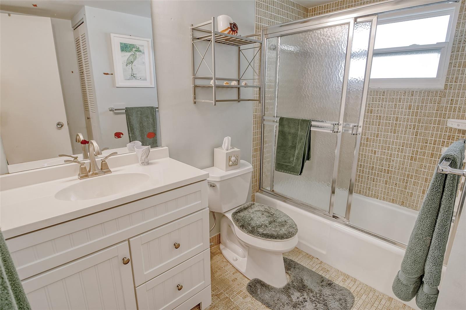 1300 N Portofino Dr #305 Property Photo 27