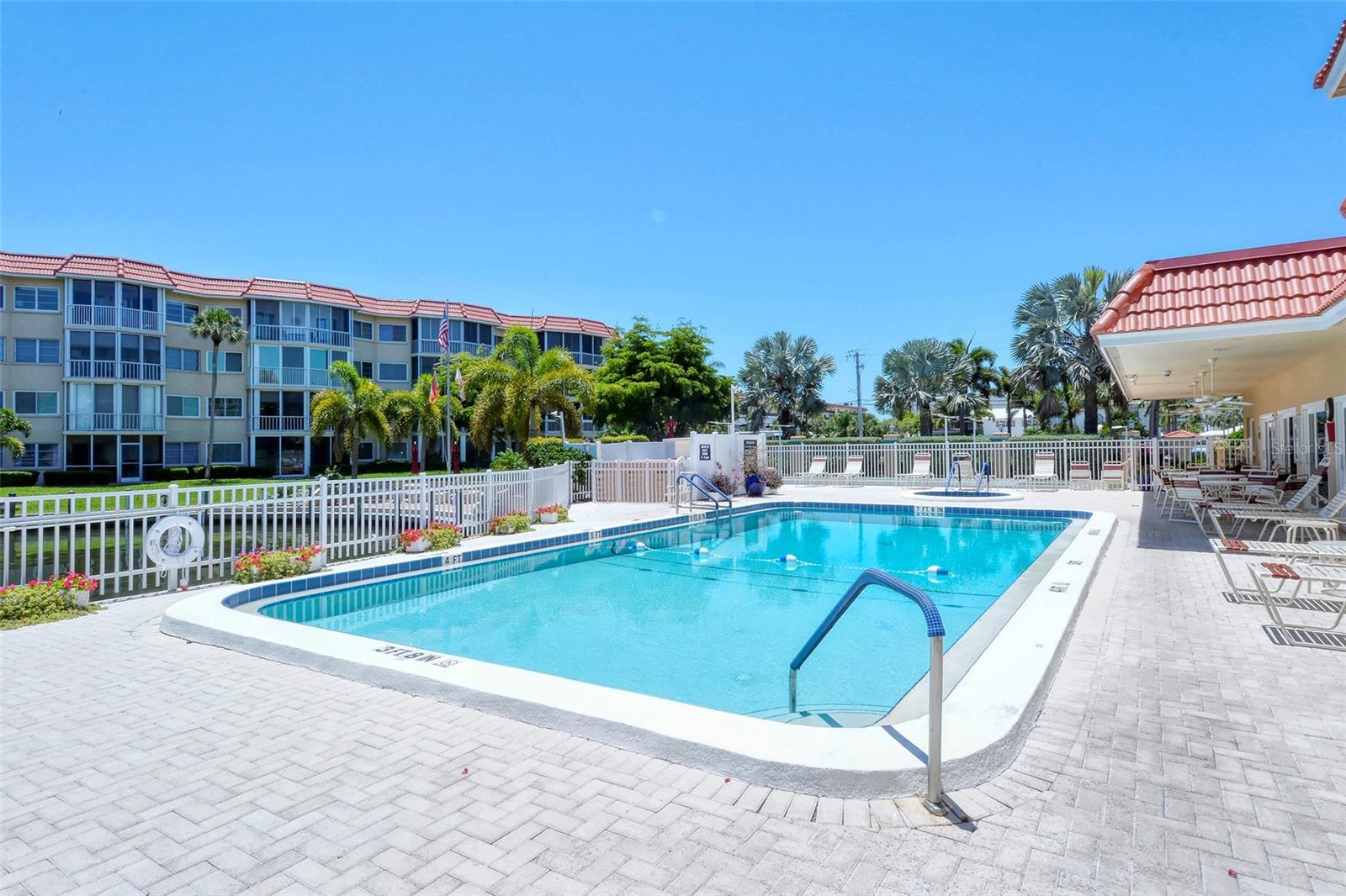 1300 N Portofino Dr #305 Property Photo 48