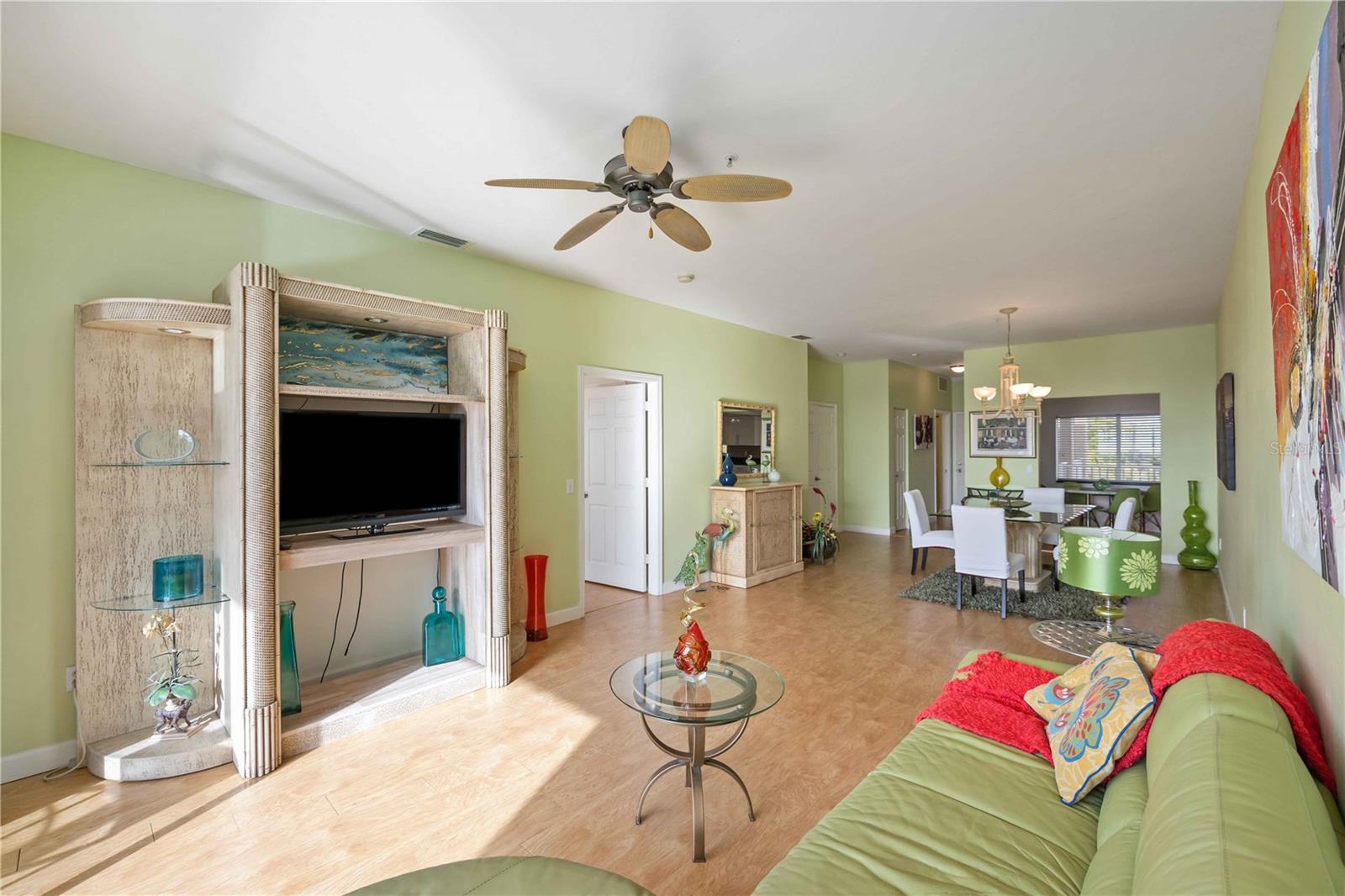 14931 Park Lake Dr #ph12 Property Photo 6