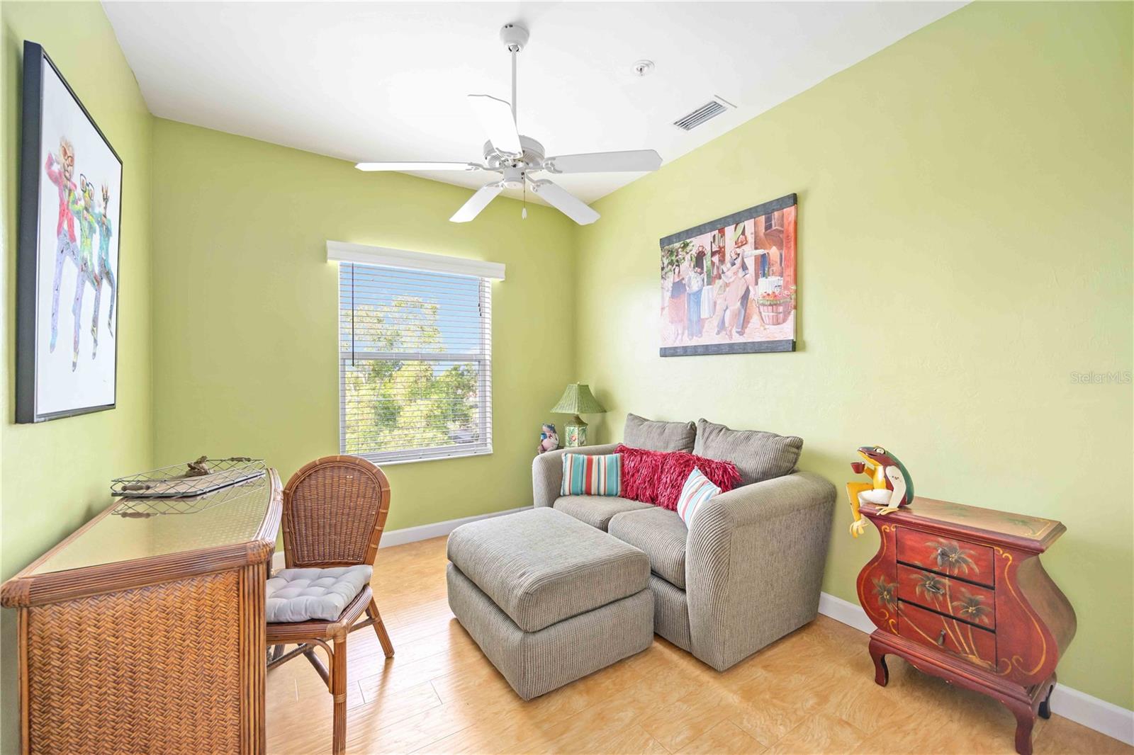14931 Park Lake Dr #ph12 Property Photo 7