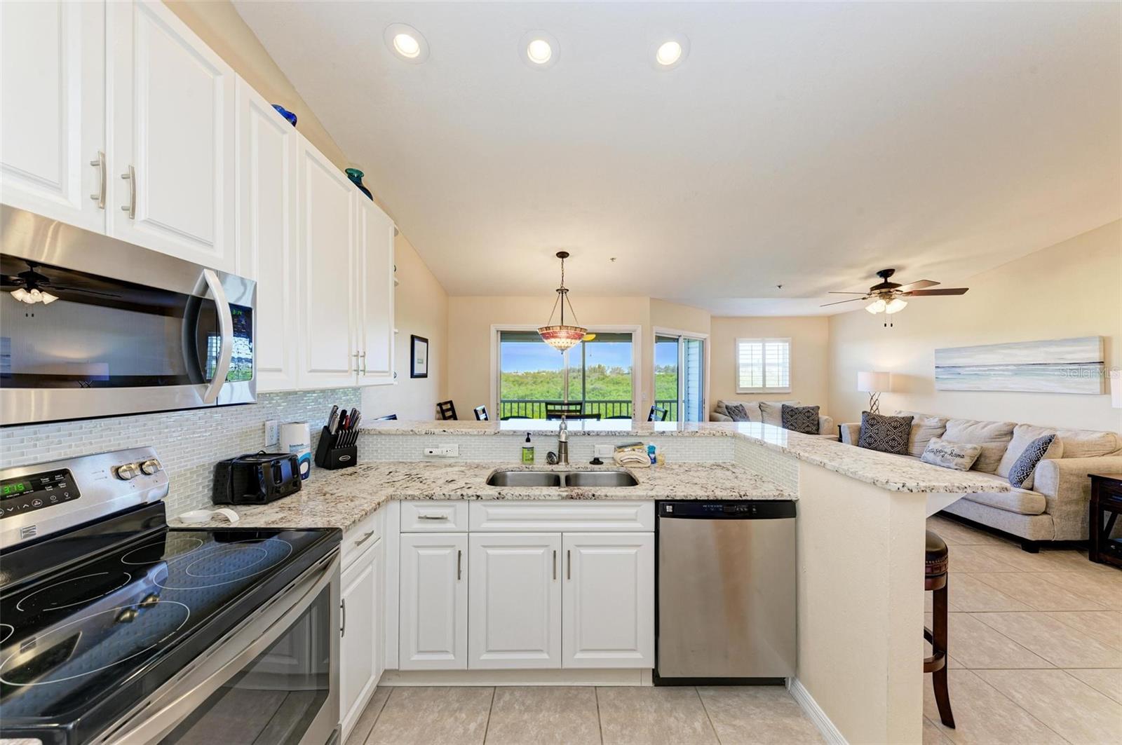 3607 E Bay Dr #202 Property Photo 17