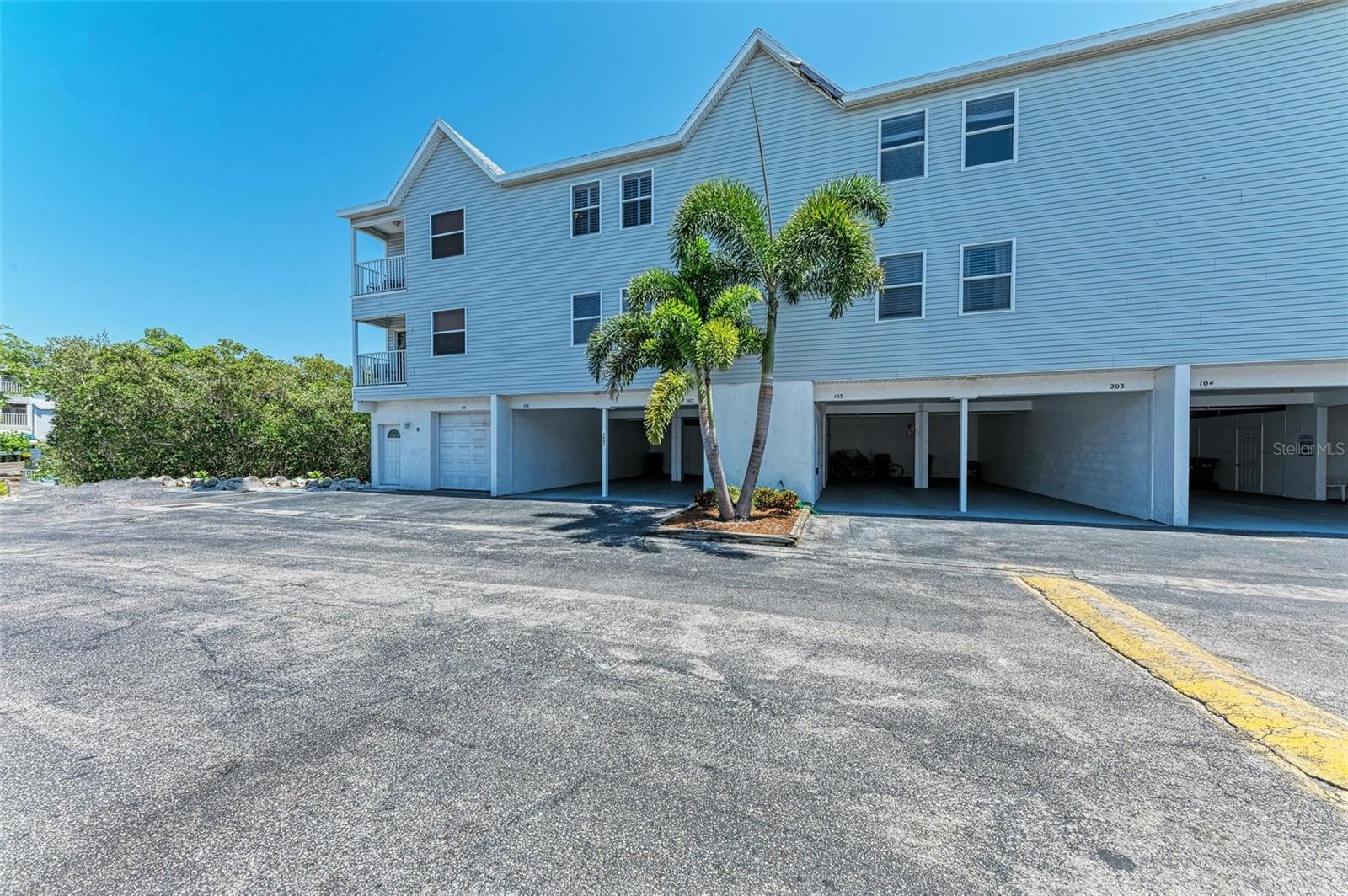 3607 E Bay Dr #202 Property Photo 38