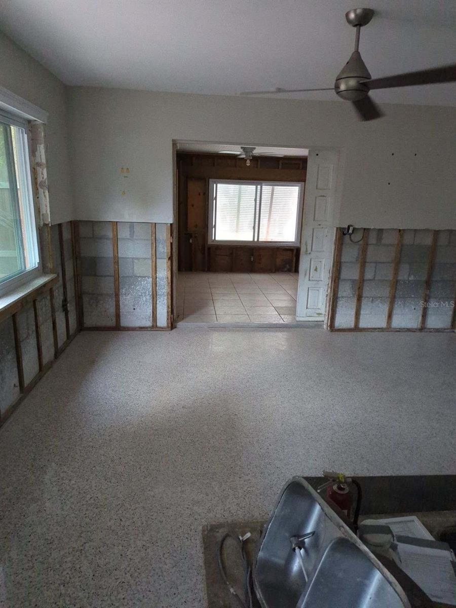 2109 Avenue B Property Photo 32