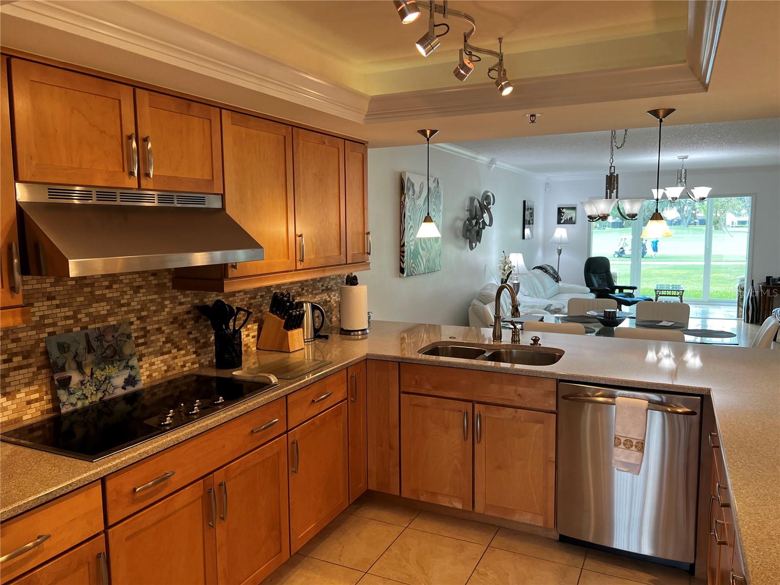 6912 Drewrys Blf #602 Property Photo 15