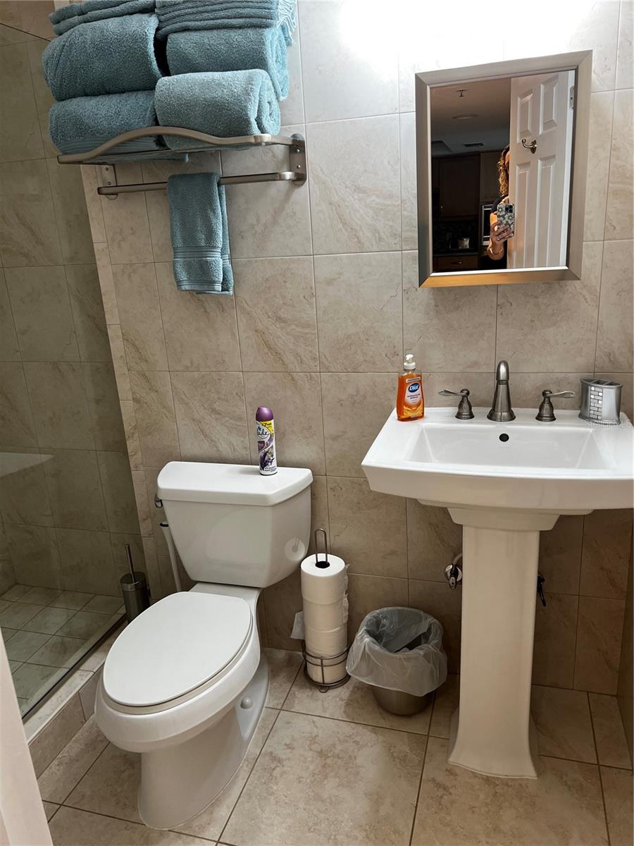 6912 Drewrys Blf #602 Property Photo 40