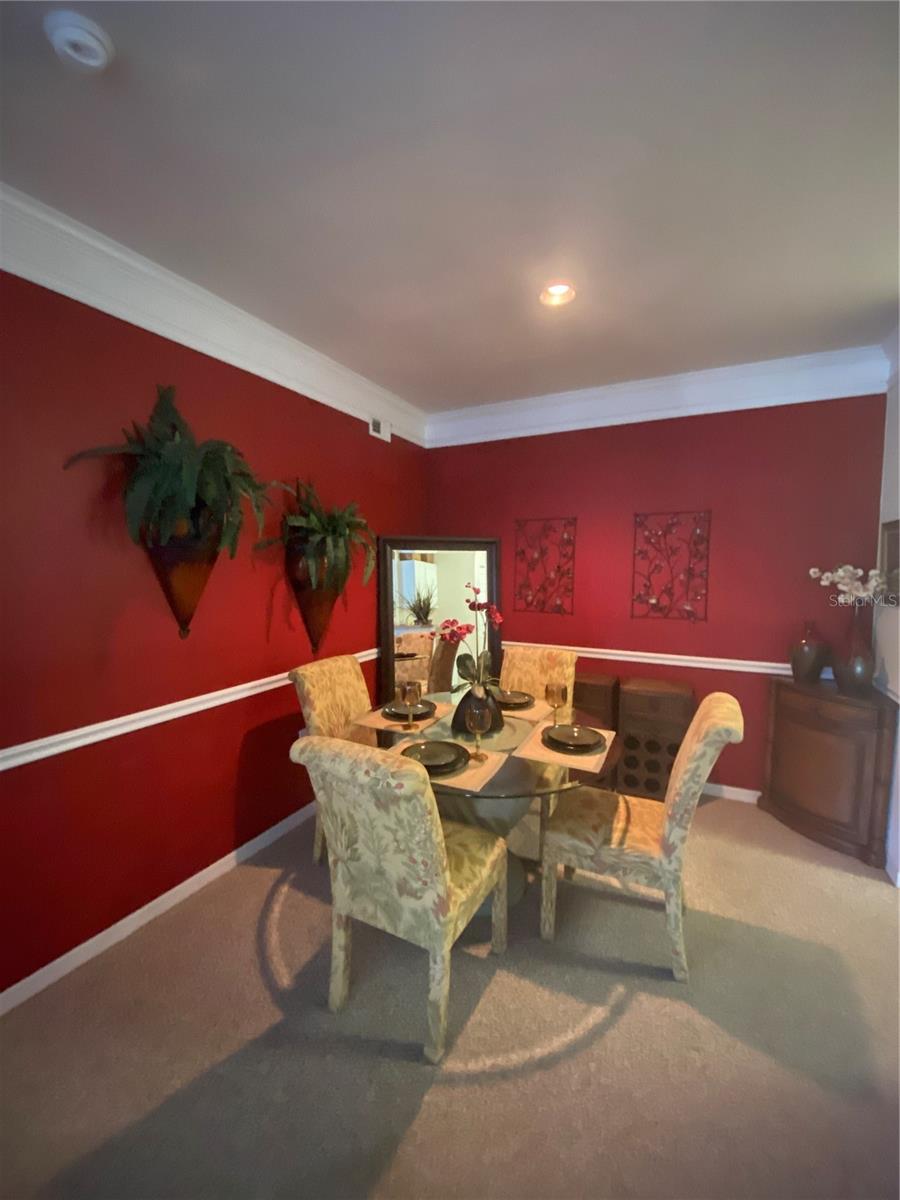 5146 Northridge Rd #201 Property Photo 3