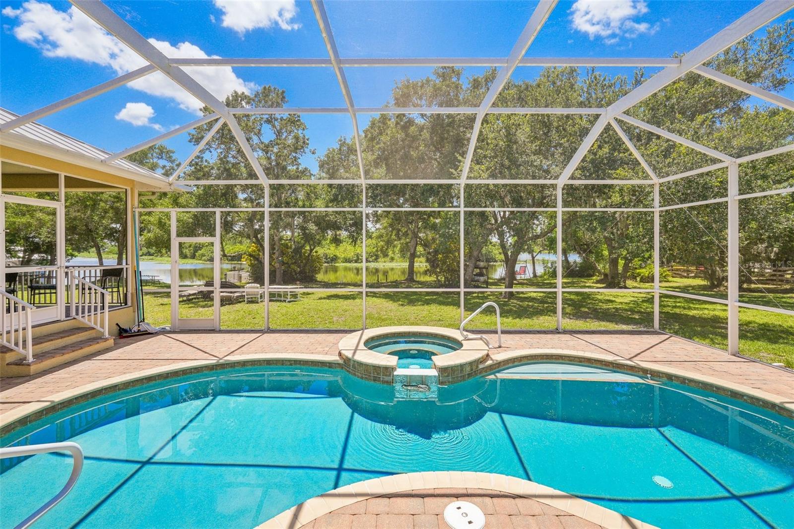 16990 River Boat Bnd Property Photo 4