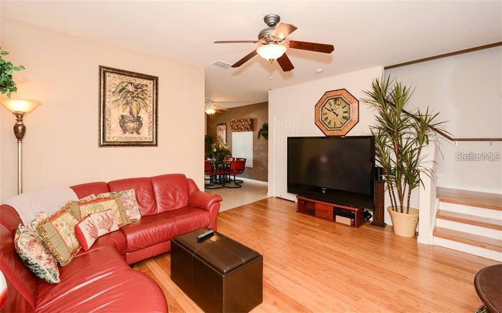 7685 Plantation Cir #b Property Photo 3