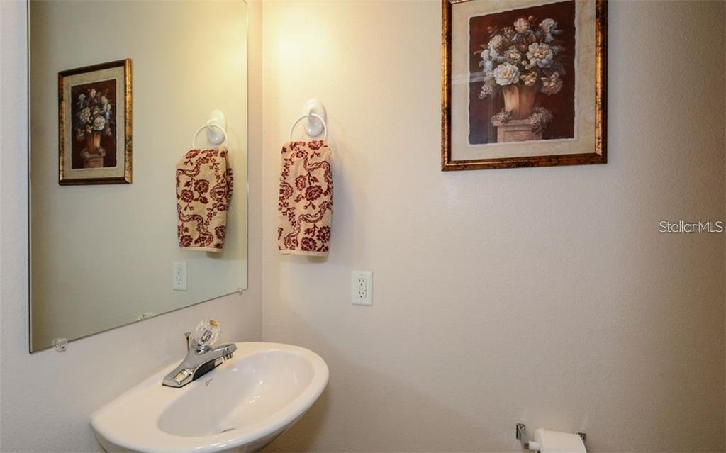 7685 Plantation Cir #b Property Photo 6