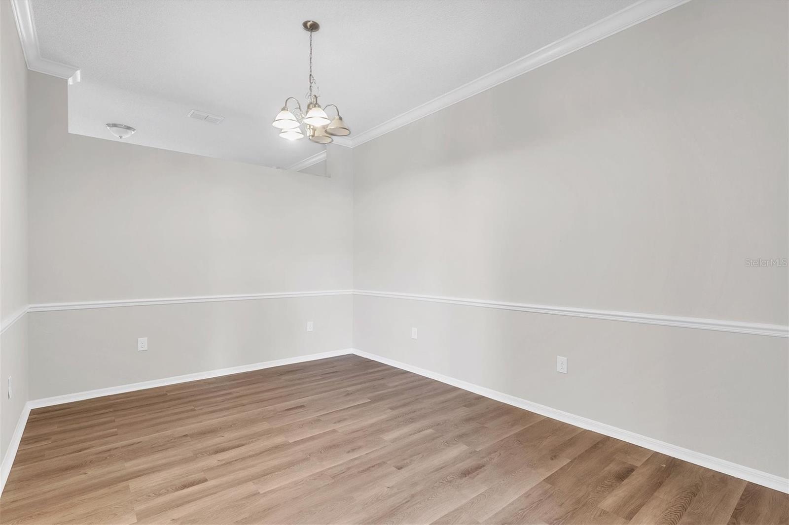 6123 55th Ter E Property Photo 12