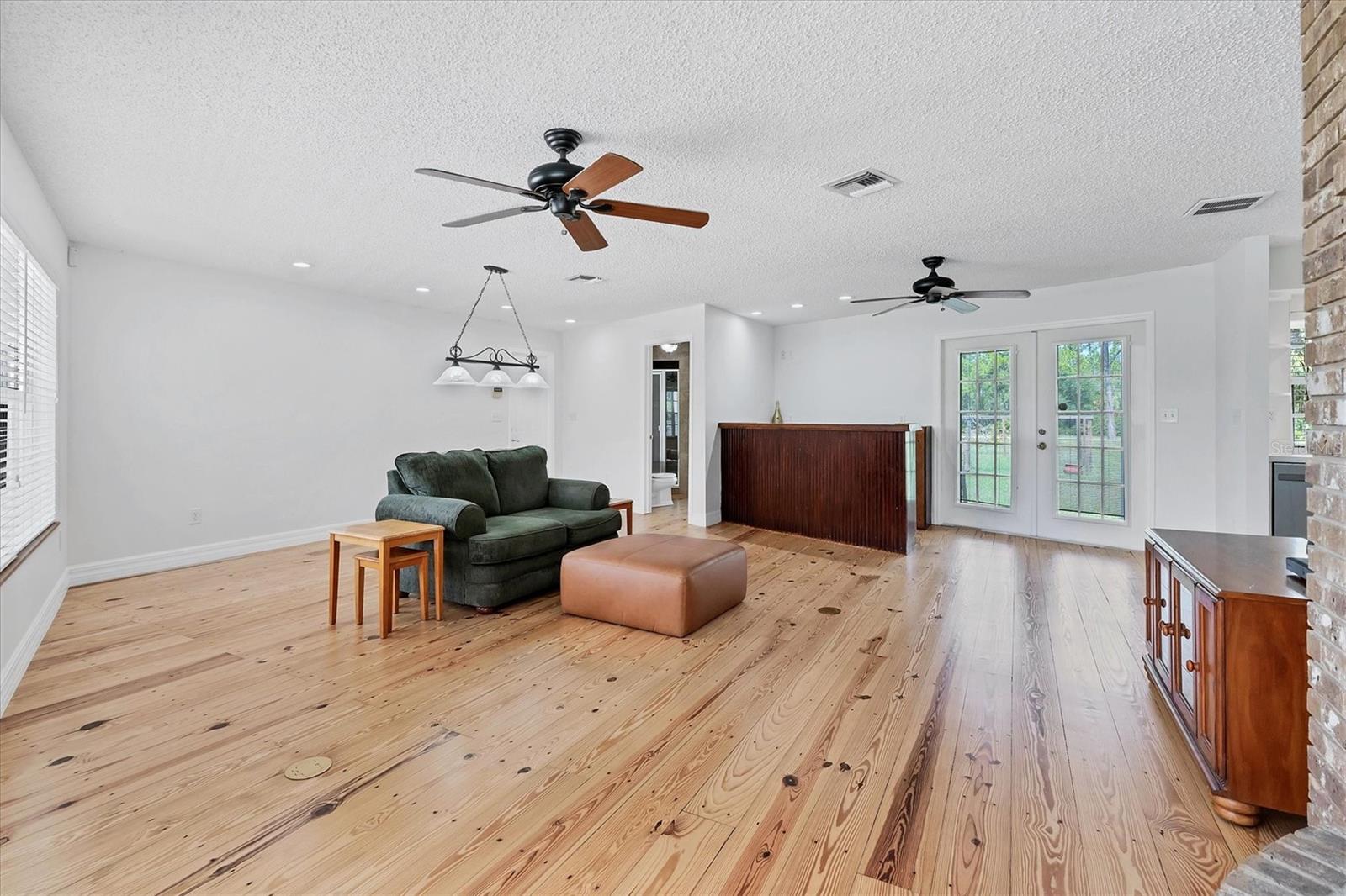 3125 Pickett St Property Photo 16