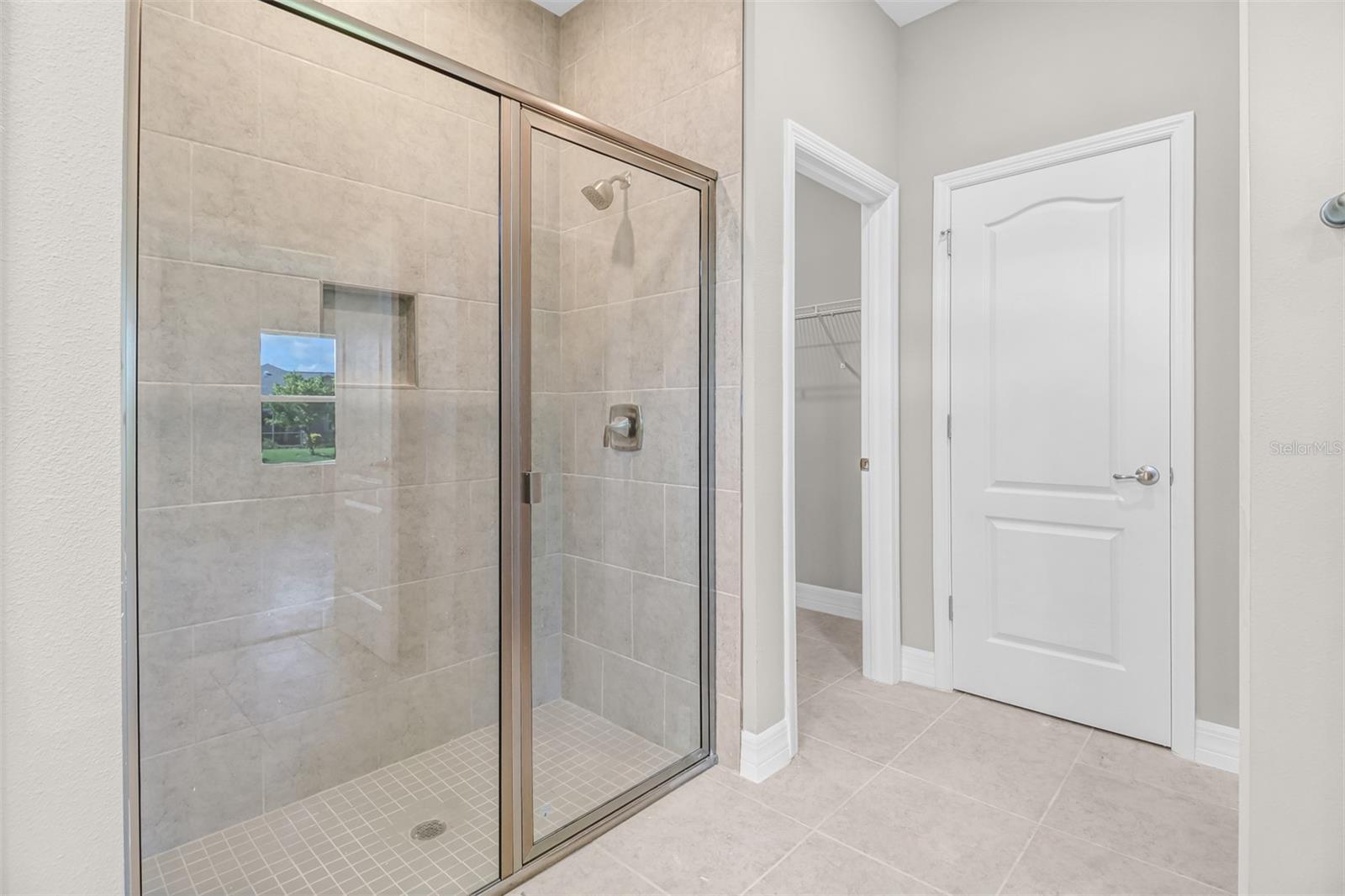 1594 Blue Lake Cir Property Photo 13