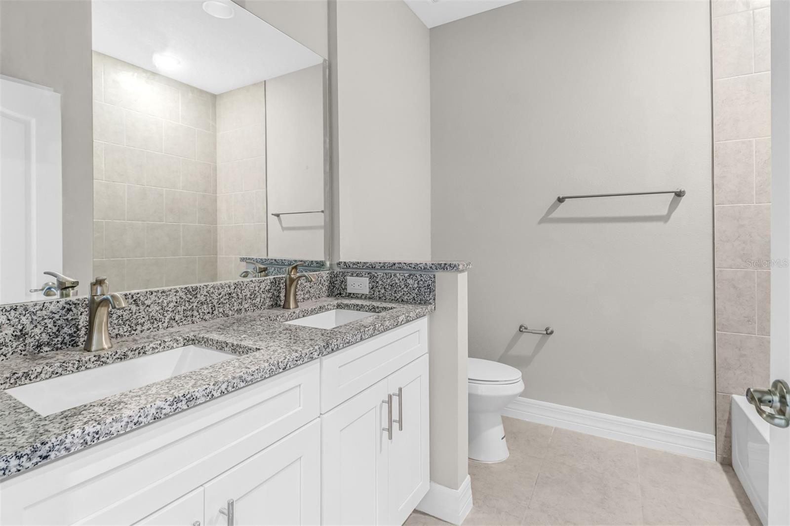1594 Blue Lake Cir Property Photo 15