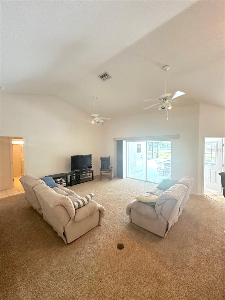 623 147th St E Property Photo 10