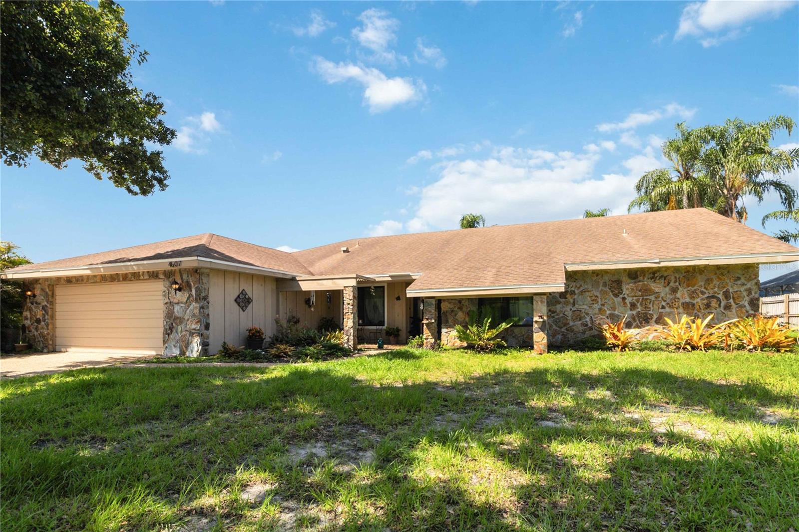 4607 Masefield Pl Property Photo 2