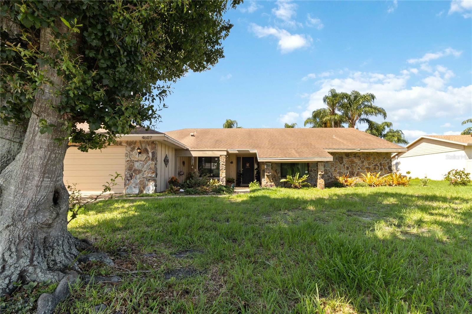 4607 Masefield Pl Property Photo 3