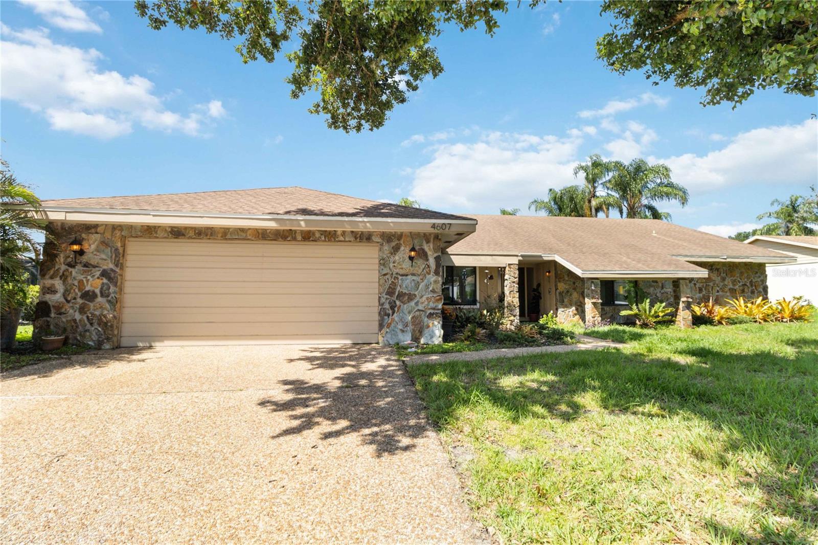 4607 Masefield Pl Property Photo 4