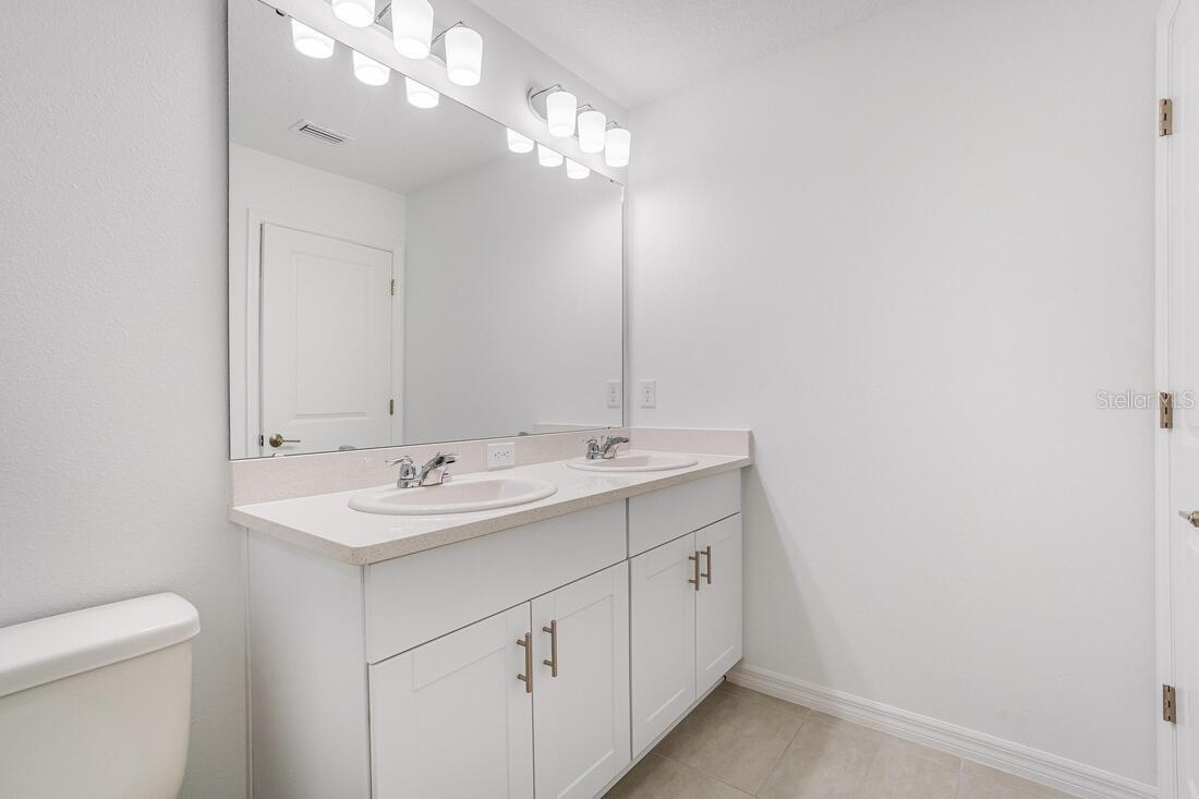 3055 Novara Ln Property Photo 9