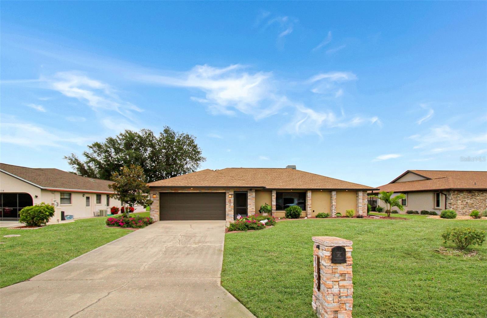 1122 Paraclete Rd Property Photo 1