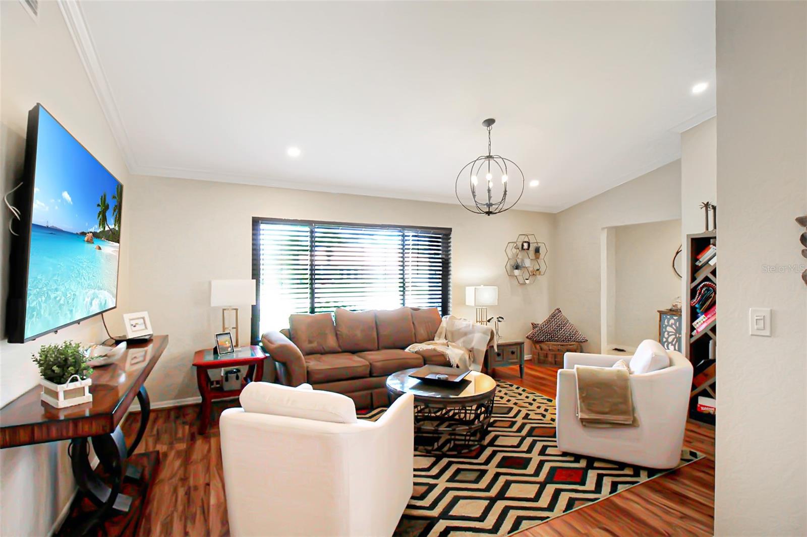 1122 Paraclete Rd Property Photo 10