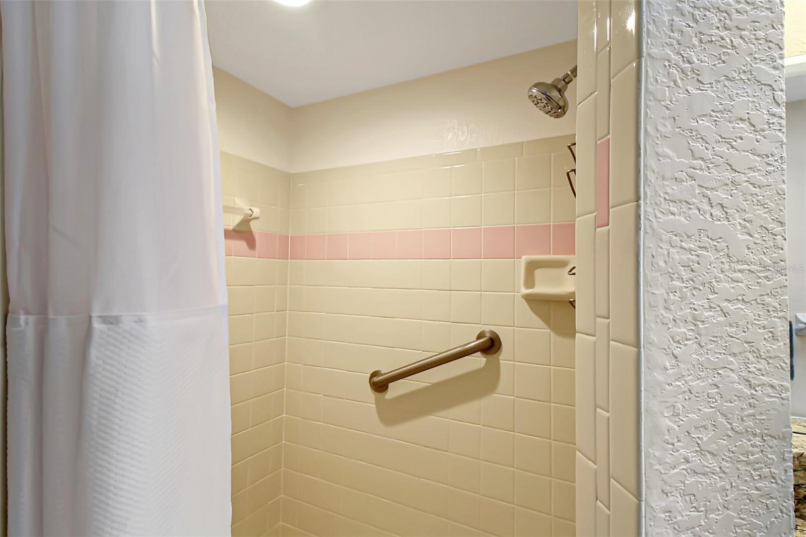 1122 Paraclete Rd Property Photo 40