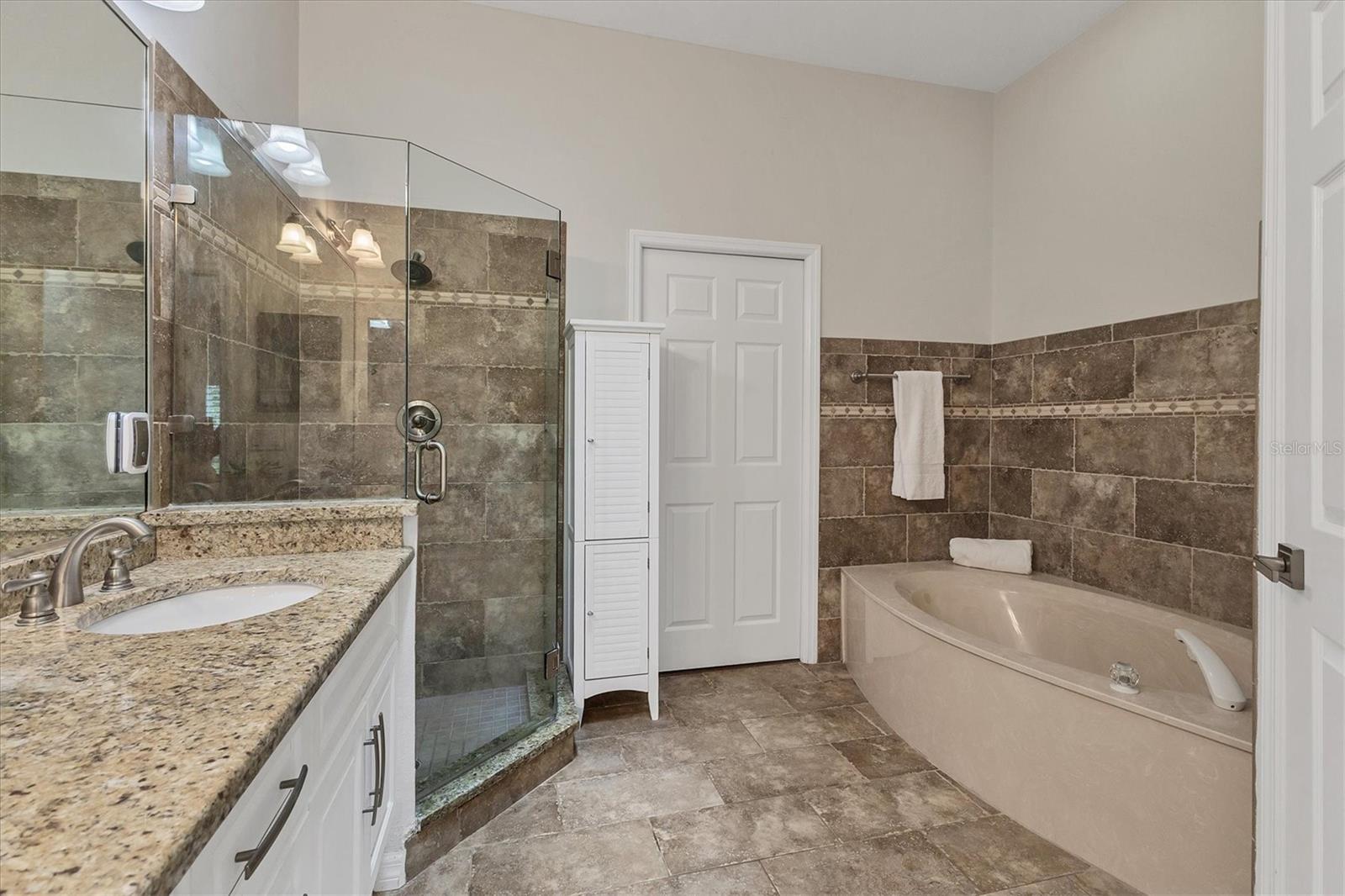 1711 Starling Dr #1711 Property Photo 20