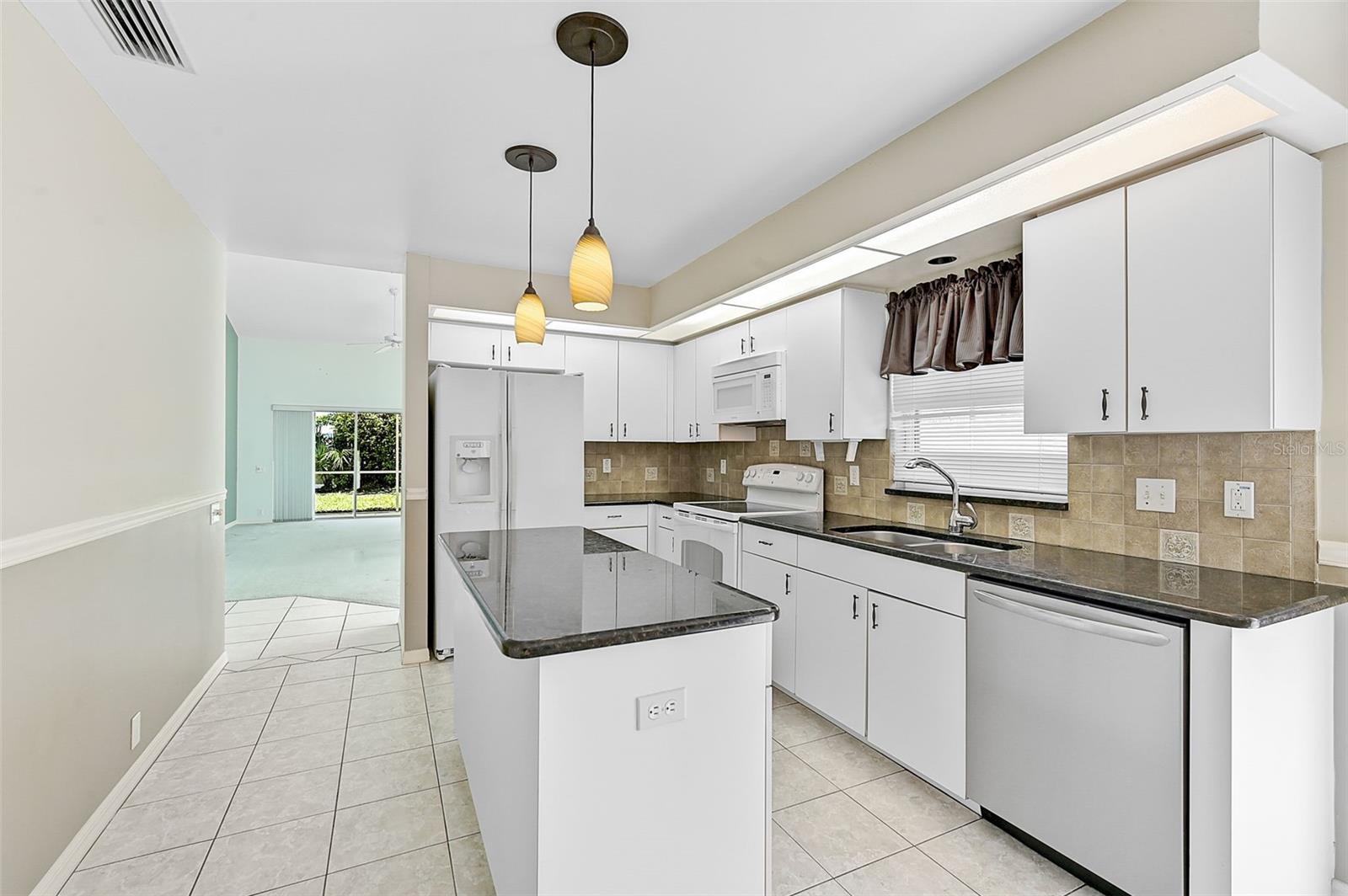 4223 Murfield Dr E Property Photo 14