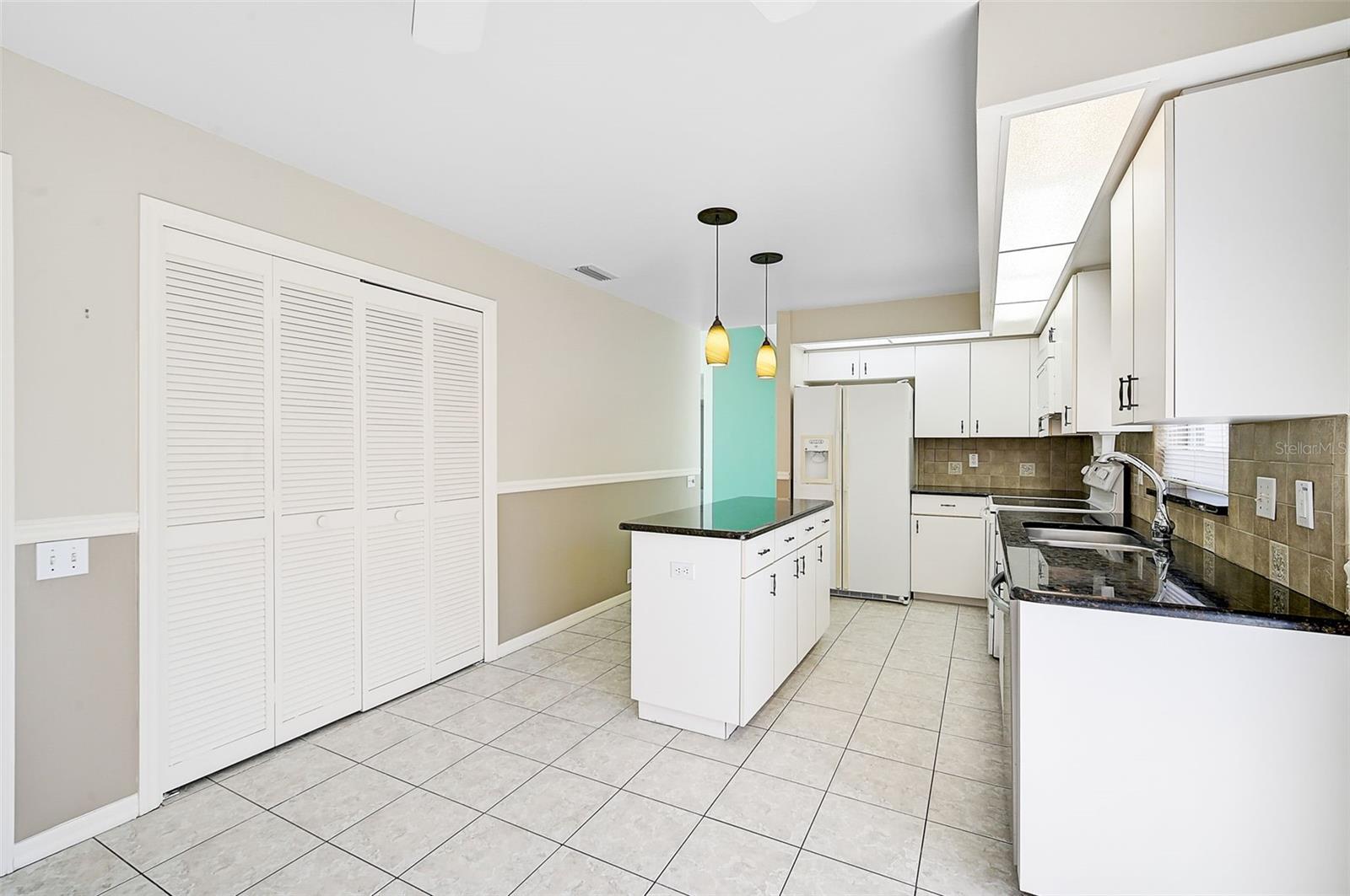 4223 Murfield Dr E Property Photo 16