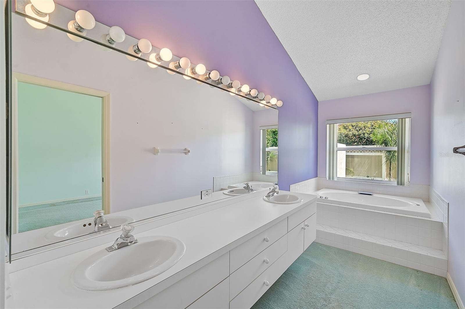 4223 Murfield Dr E Property Photo 30