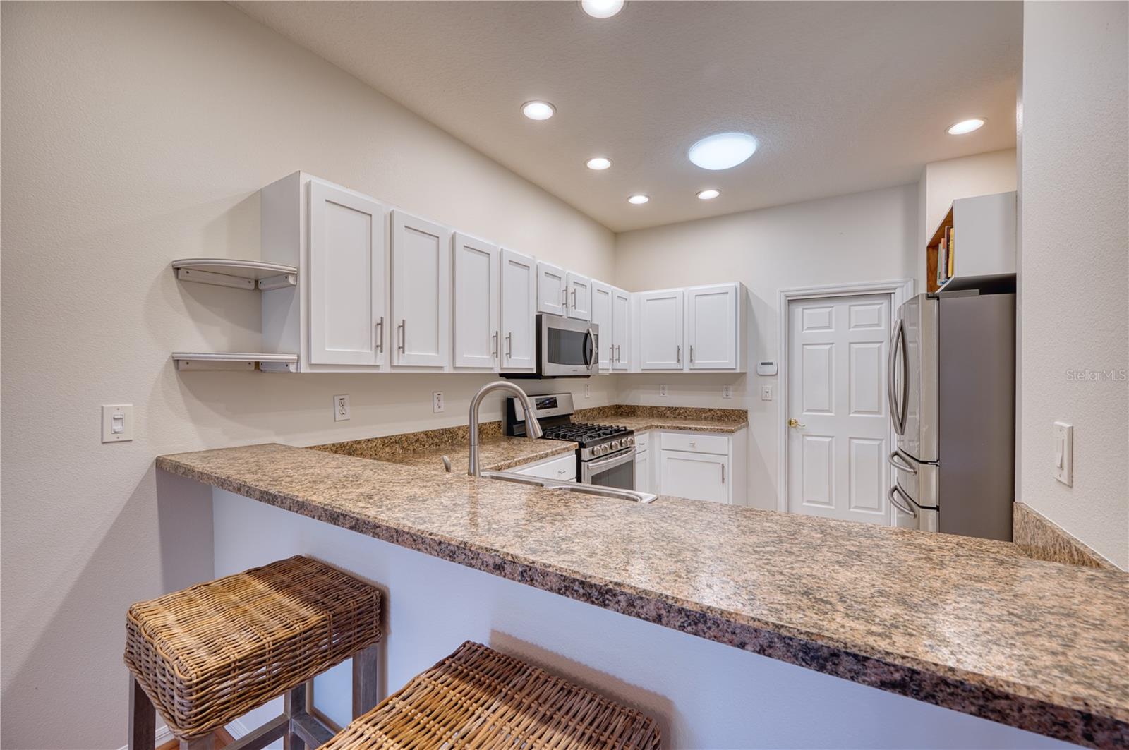 4271 Cascade Falls Dr Property Photo 6