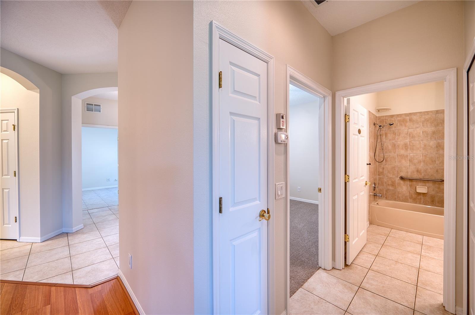 4271 Cascade Falls Dr Property Photo 17