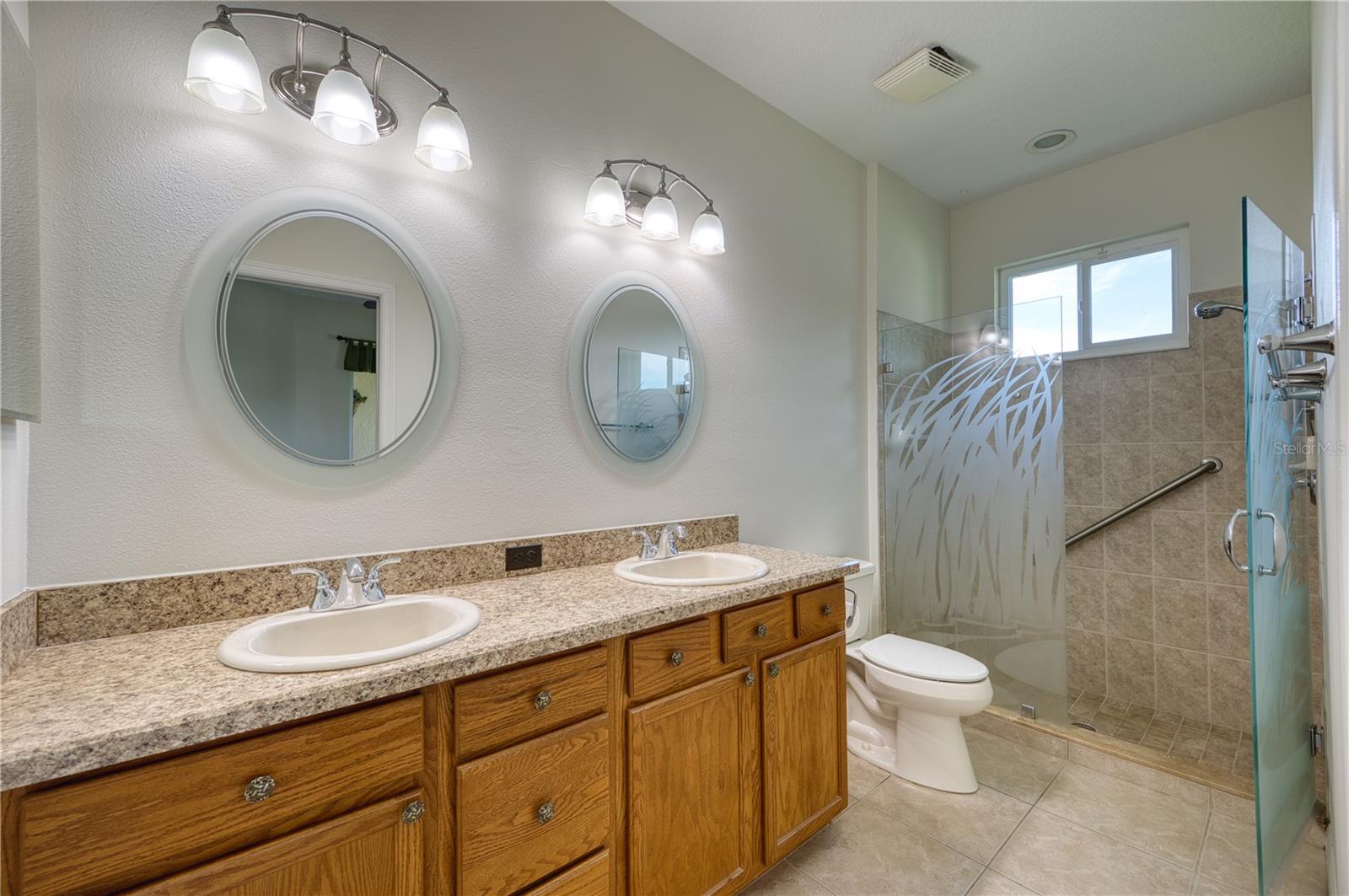 4271 Cascade Falls Dr Property Photo 22