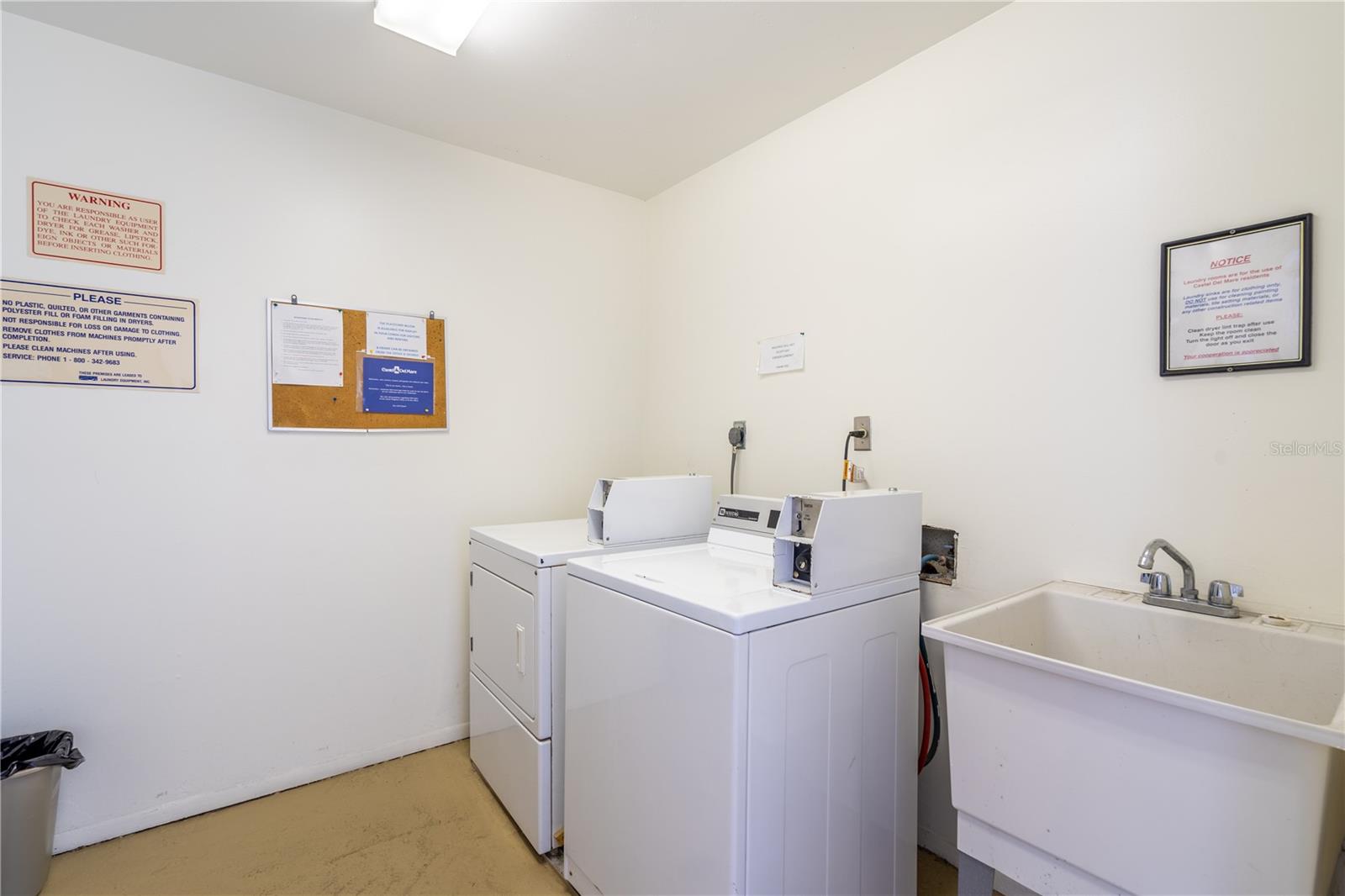 1602 Stickney Point Rd #305 Property Photo 23
