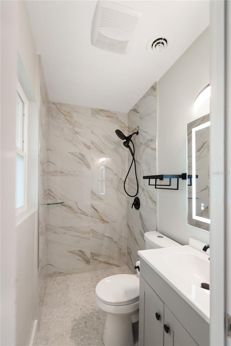 974 Tennessee Ln Property Photo 14