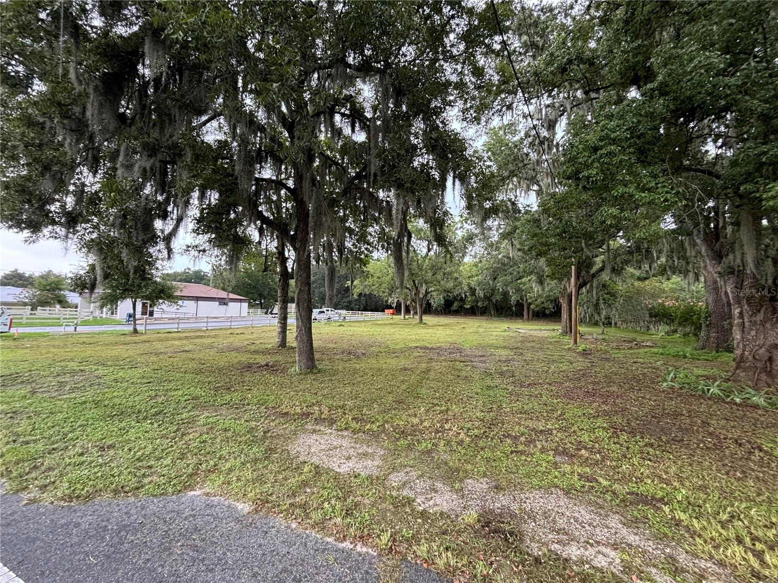 12845 Ne Jacksonville Rd Property Photo 1