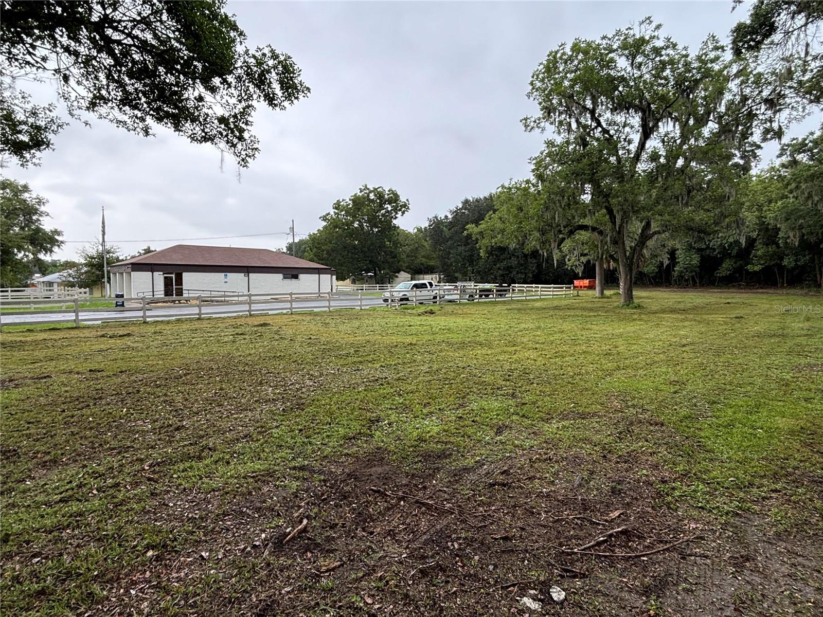12845 Ne Jacksonville Rd Property Photo 3