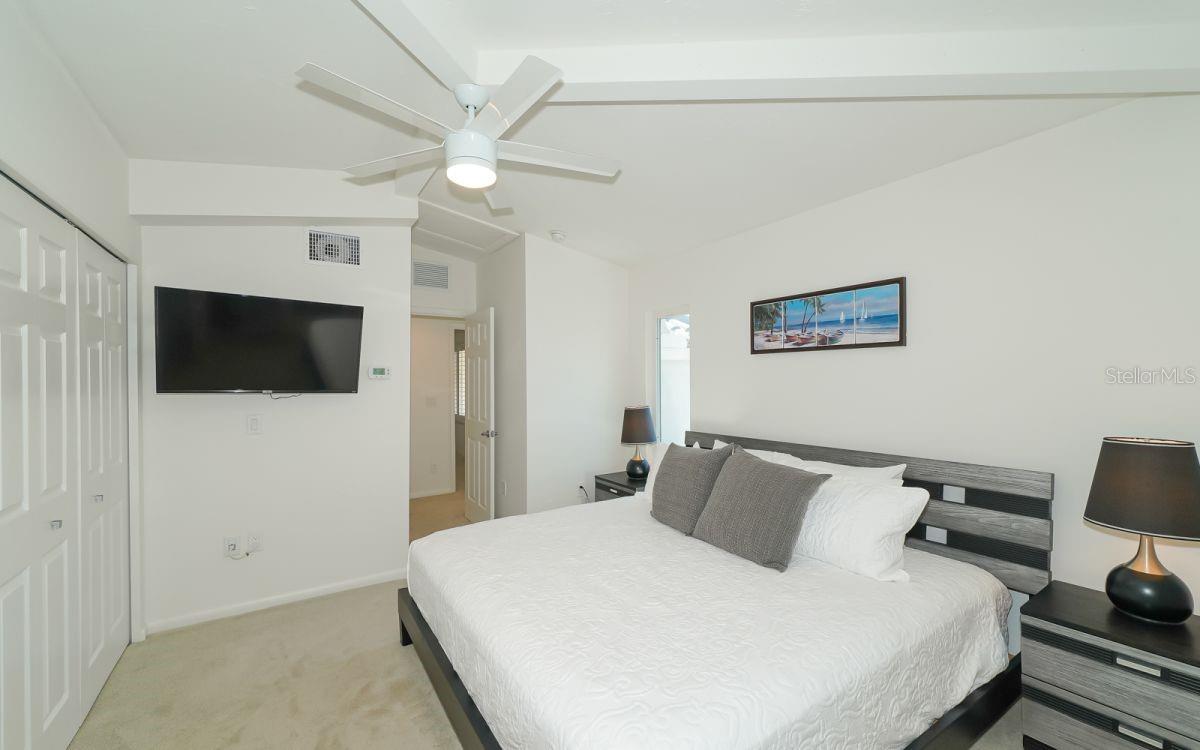 228 Van Buren Dr Property Photo 7