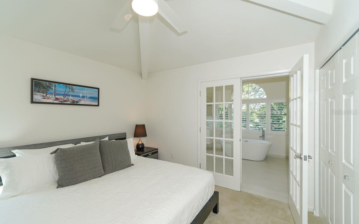 228 Van Buren Dr Property Photo 24